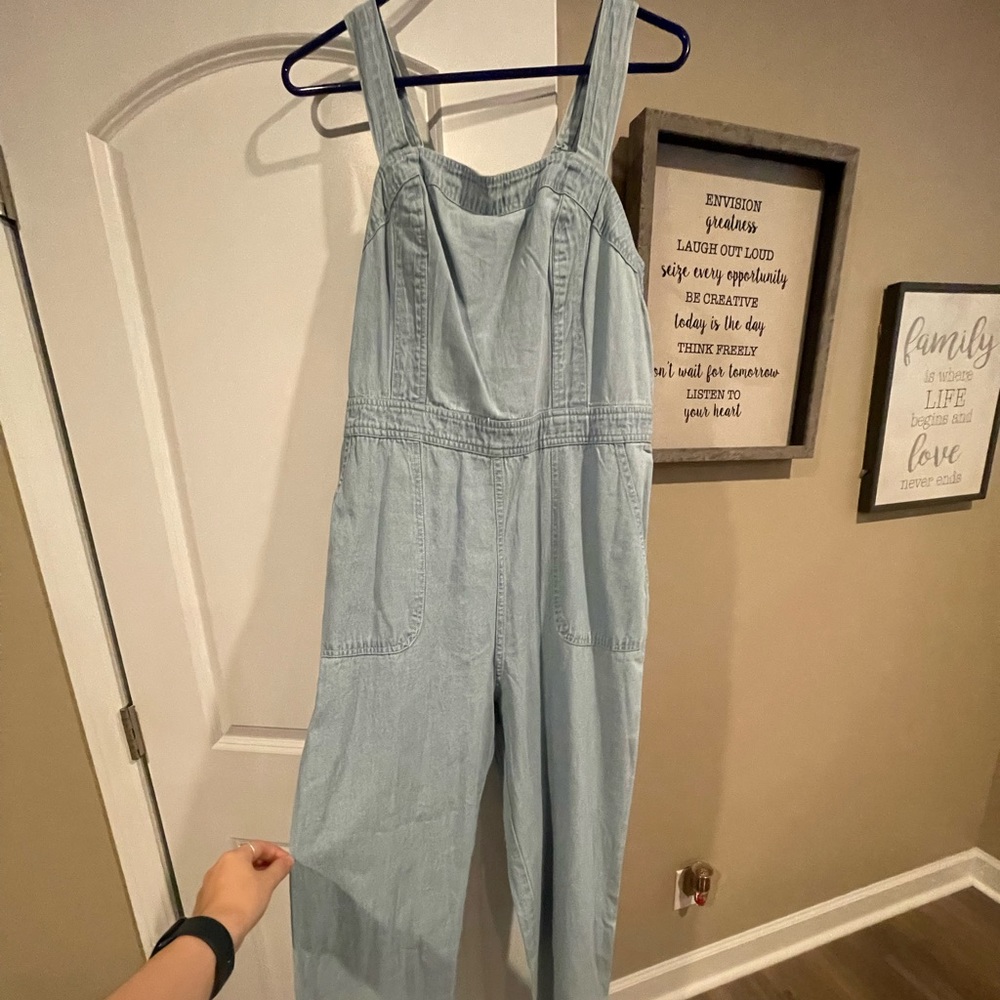 Cotton overalls. Very cute for summer or even fall. Size large.